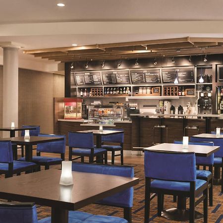Courtyard By Marriott Salisbury Hotell Exteriör bild