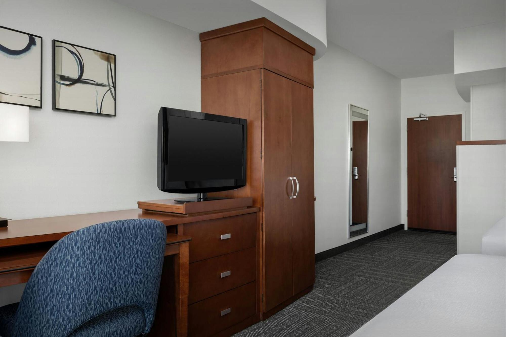 Courtyard By Marriott Salisbury Hotell Exteriör bild