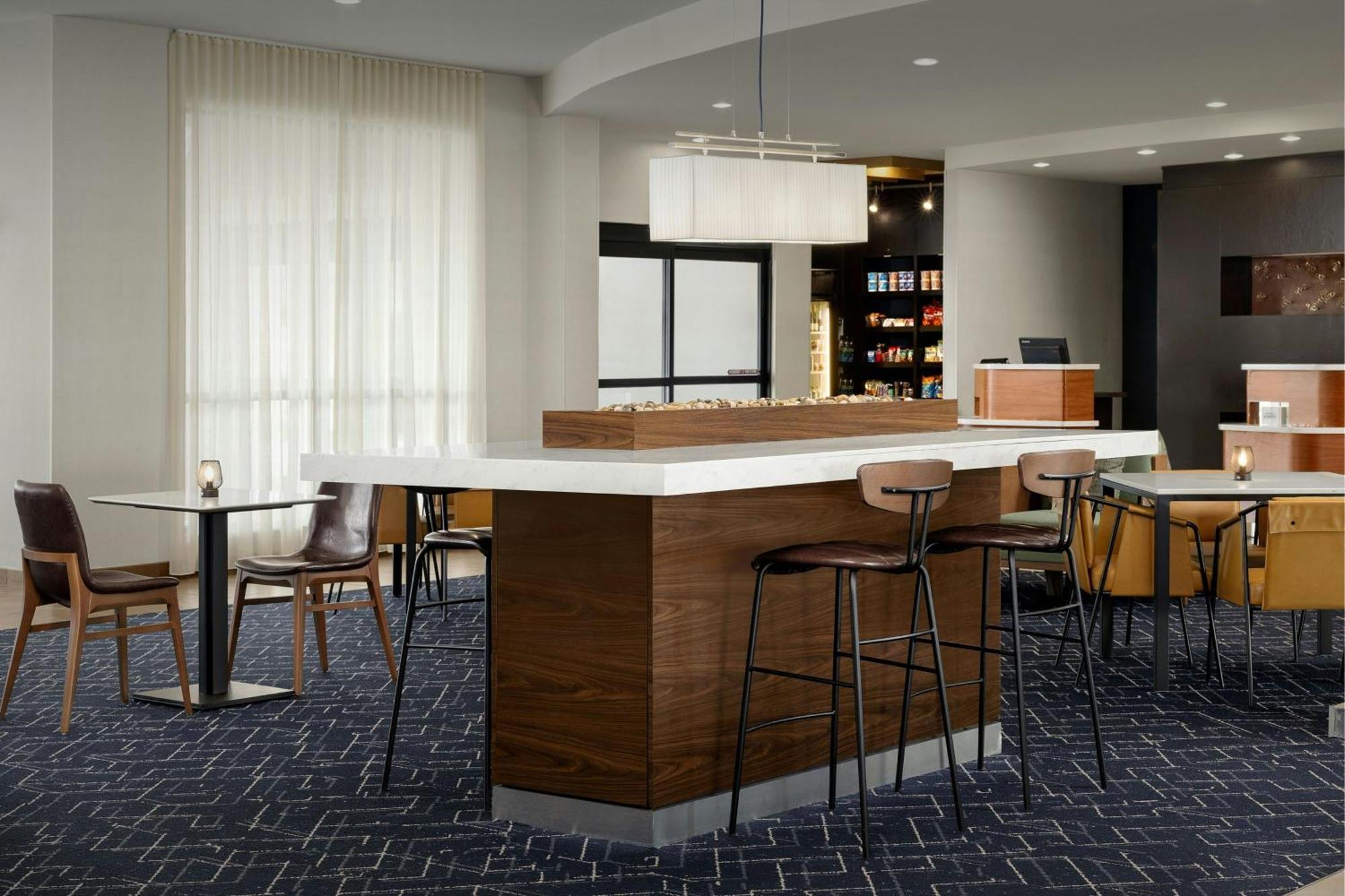Courtyard By Marriott Salisbury Hotell Exteriör bild