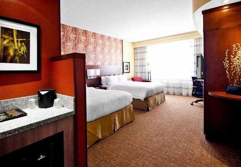 Courtyard By Marriott Salisbury Hotell Exteriör bild