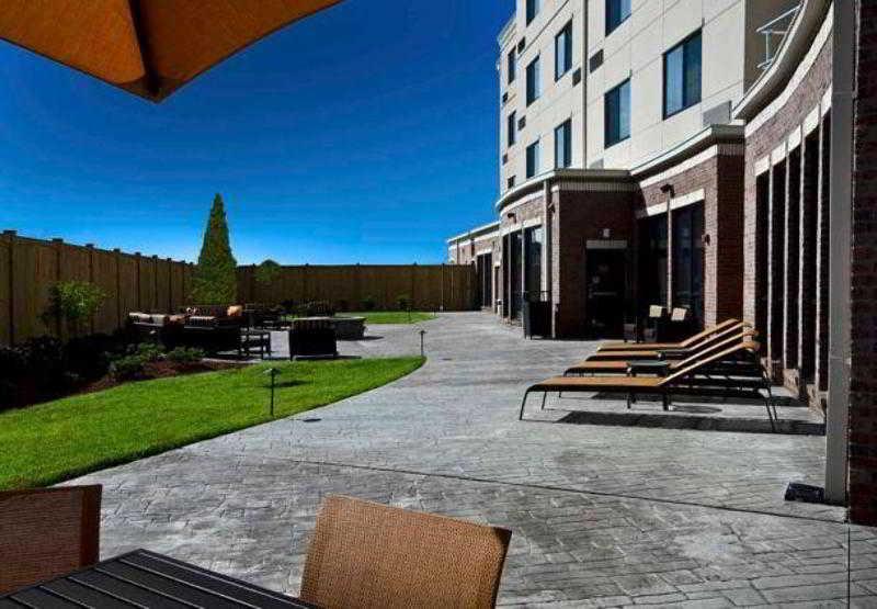 Courtyard By Marriott Salisbury Hotell Exteriör bild